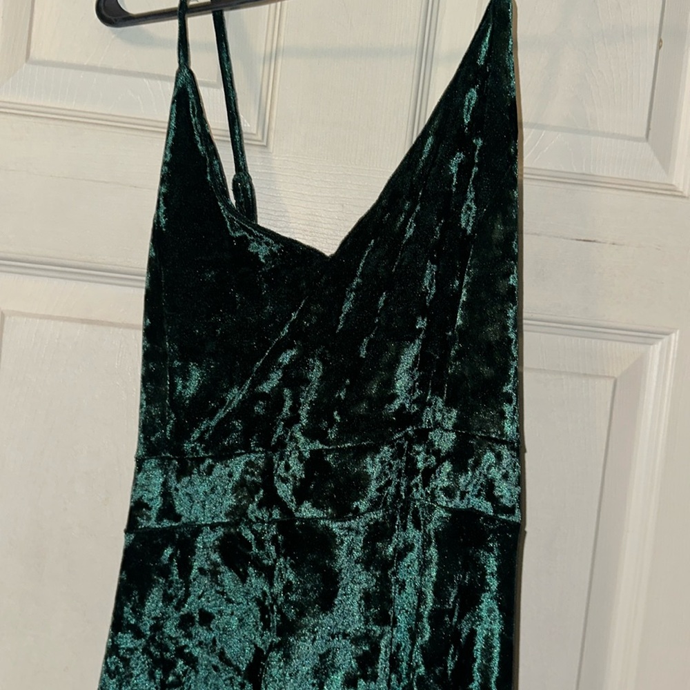 Velvet green above knee dress